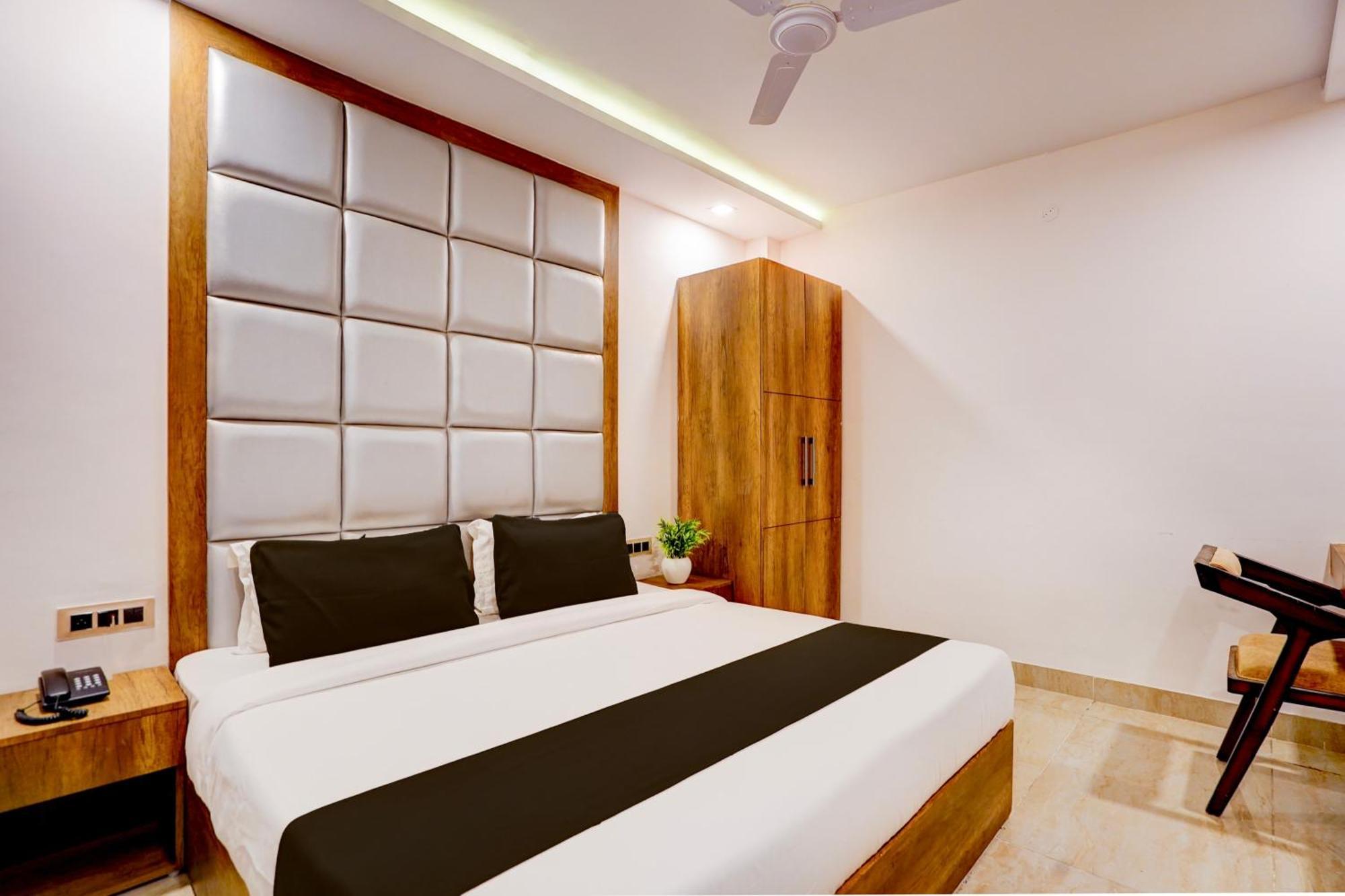Collection O 88793 Hotel Ganges Pride Raiwala Exterior foto
