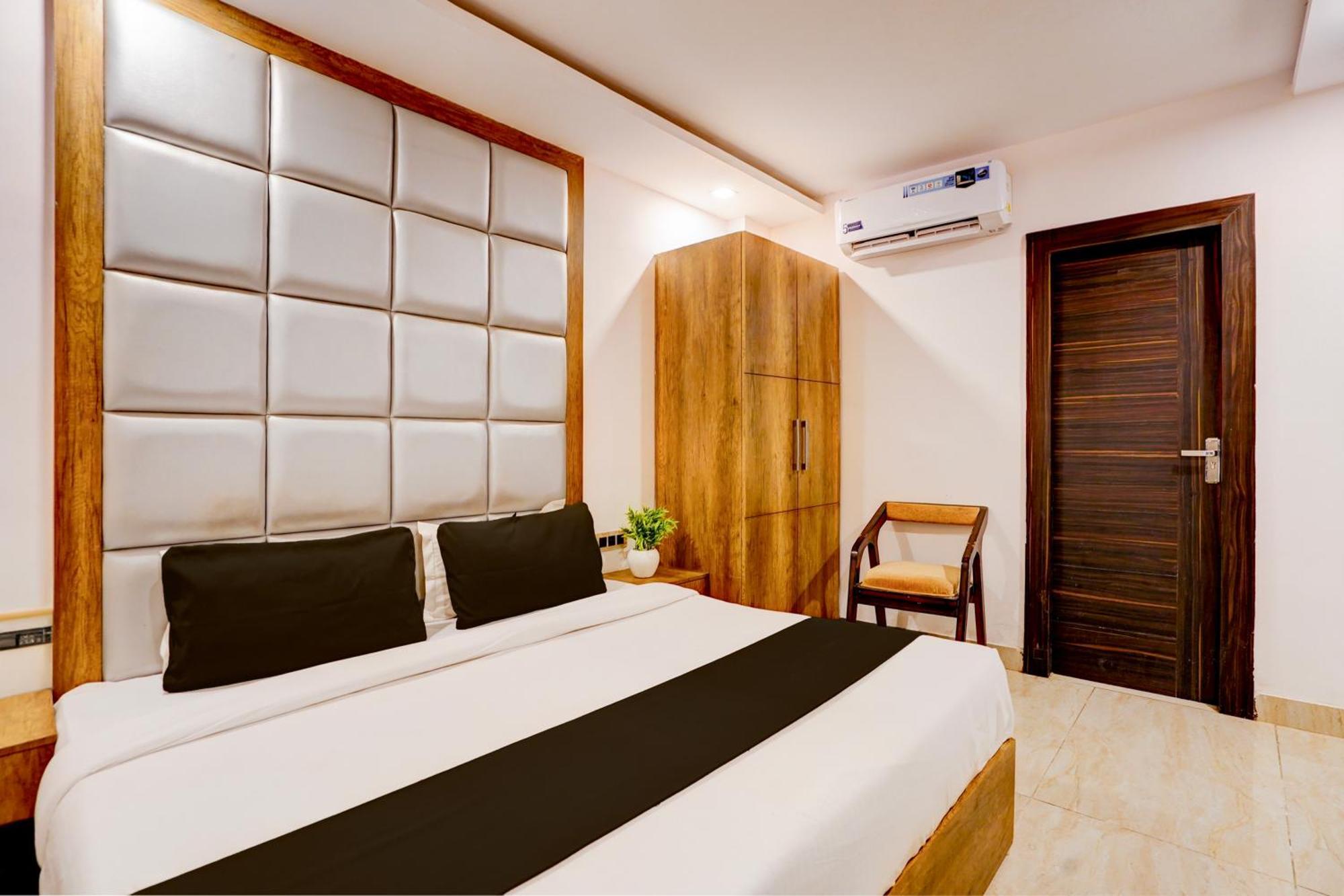 Collection O 88793 Hotel Ganges Pride Raiwala Exterior foto