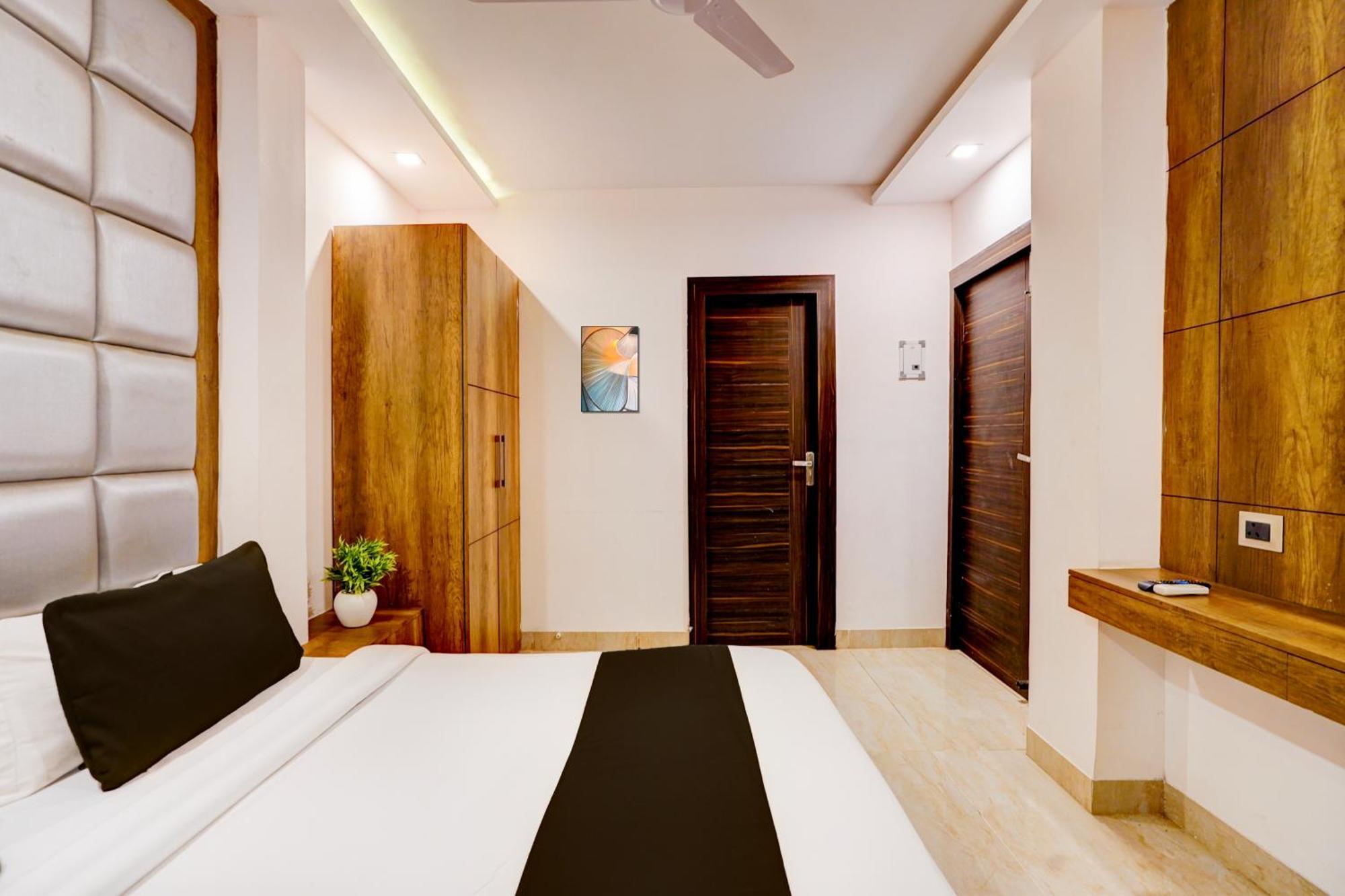 Collection O 88793 Hotel Ganges Pride Raiwala Exterior foto